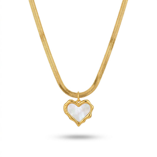 Aurezza Golden Heart Pearl Pendant Necklace | Aurezza Jewelry
