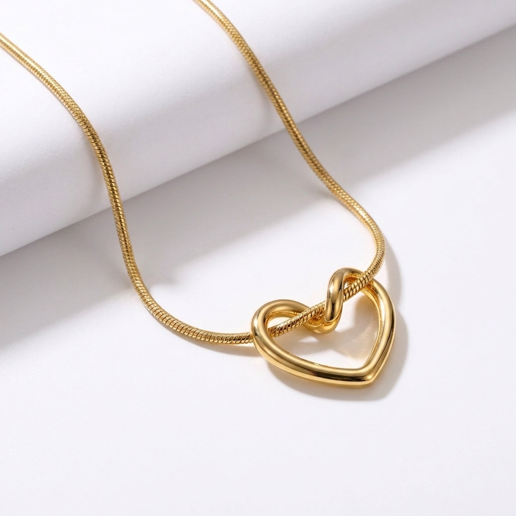 Aurezza Luxury Elegant Golden Heart Pendant Necklace for Women
